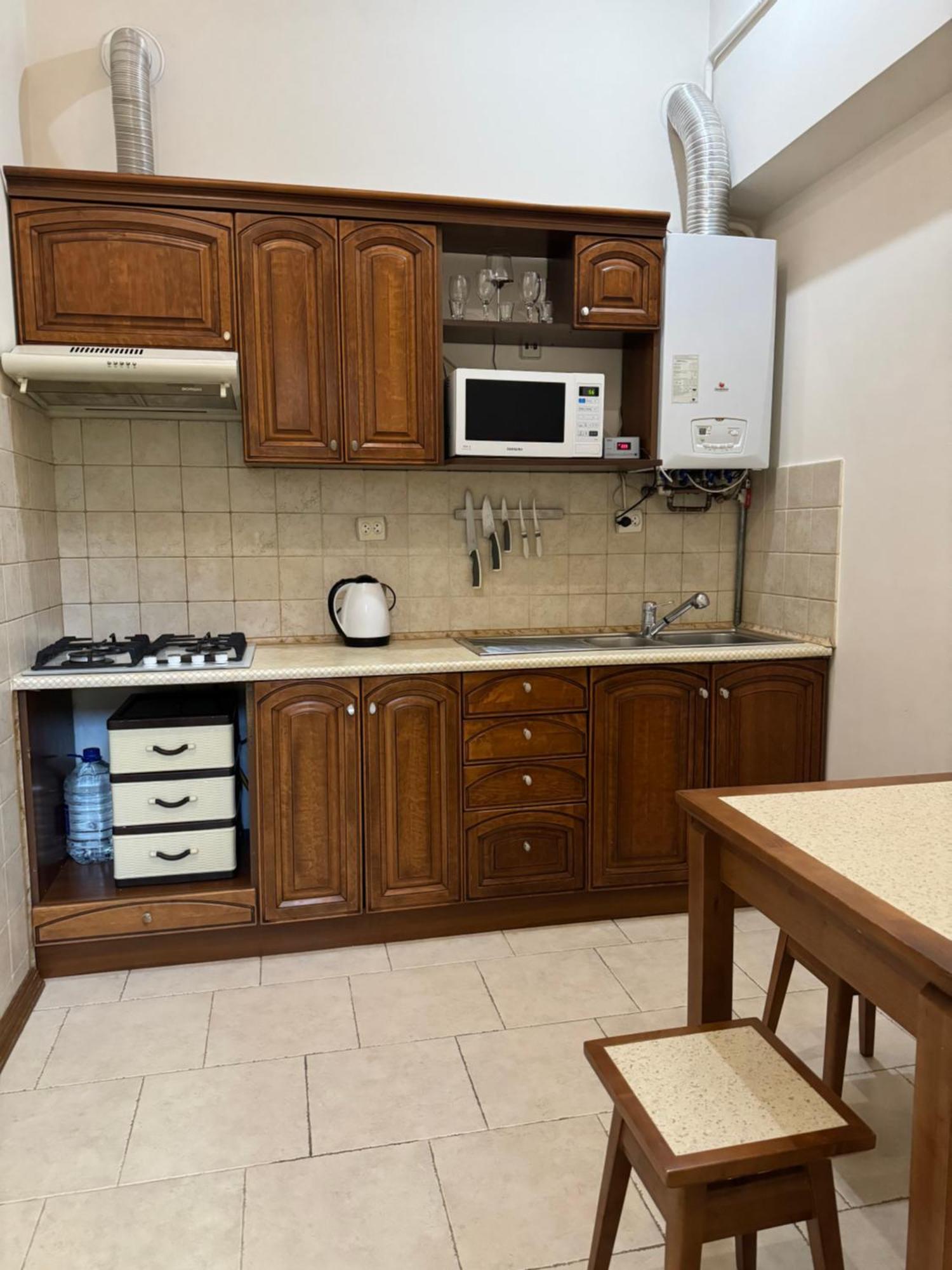 Stay Lviv Apartments ภายนอก รูปภาพ